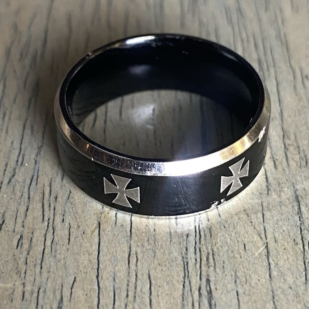 Spikes Men's Stainless Steel Maltese Iron Cross Ring Black Biker Band Size 9